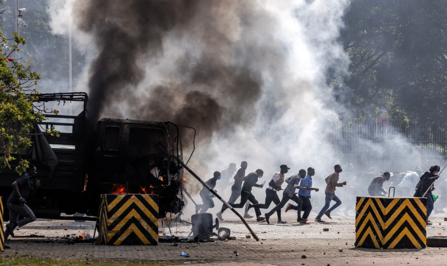 Kenyan police confront protesters day after president withdraws tax increase bill