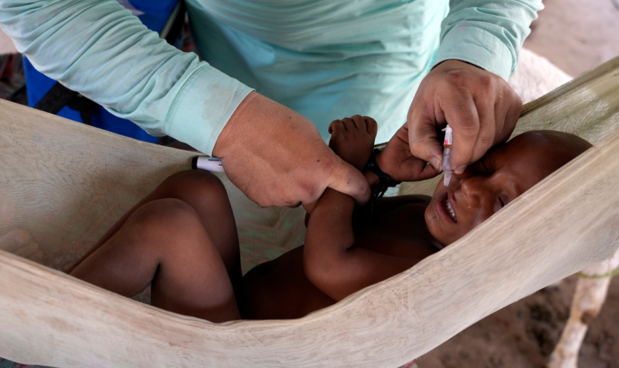 Police officer protecting polio workers fatally shot in Pakistan’s northwest