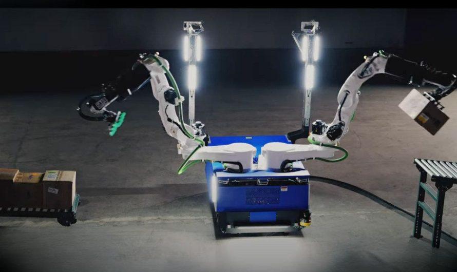 World’s first AI-powered industrial super-humanoid robot