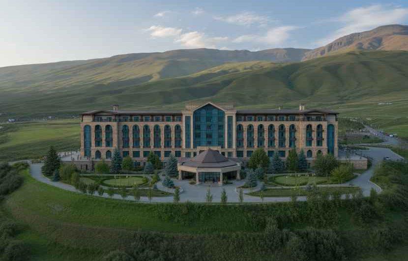 The Most Luxurious Stays in Armenia: Discover the Hidden Gems That Will Blow Your Mind and Redefine Your Travel Experience!